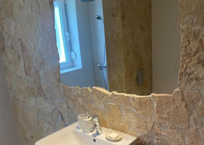 דירה Casa Loro Mit Meerblick Und Privatem Pool טרוגיר