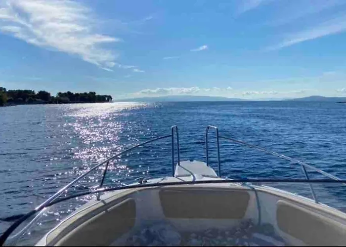 Casa Loro Mit Meerblick Und Privatem Pool טרוגיר
