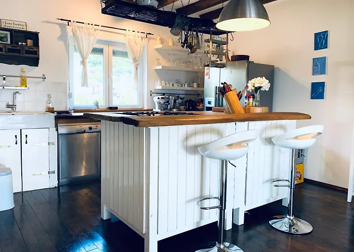 דירה Casa Loro Mit Meerblick Und Privatem Pool טרוגיר