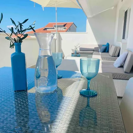 Casa Loro Mit Meerblick Und Privatem Pool * 트로기르