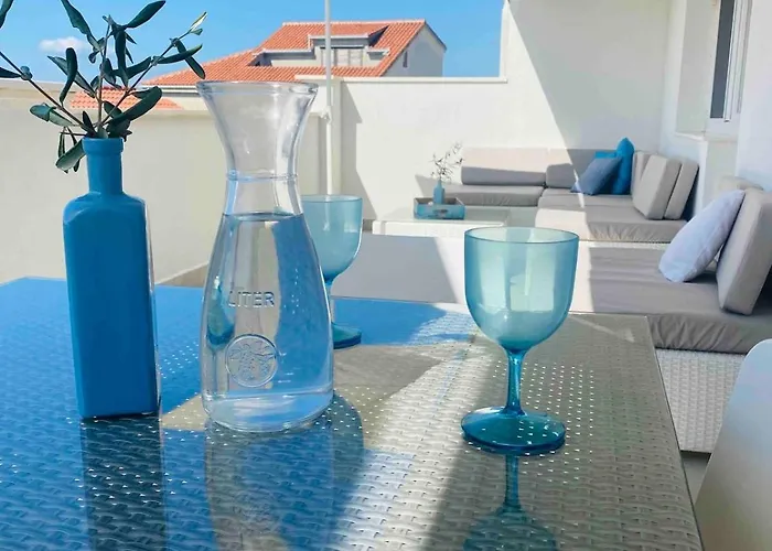 Casa Loro Mit Meerblick Und Privatem Pool * Трогир